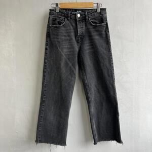 Zara TRF Denim Women’s Black Straight Leg Raw Hem Jeans Size 4 Casual Button Fly
